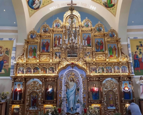 Іконостас Микуличинської церкви Пресвятої Трійці
