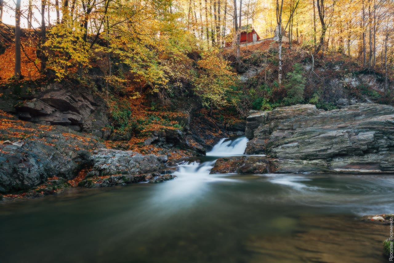 Водоспад Шешори Карпати