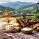 Что купить и попробовать в Карпатах: сыры, продукты и блюда гуцульской кухни